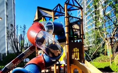 From a single slide to a multidimensional growth space: the evolution and future of children’s slides